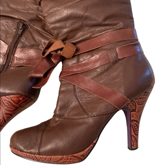 Kenzie Leather Boots - Picture 1 of 9